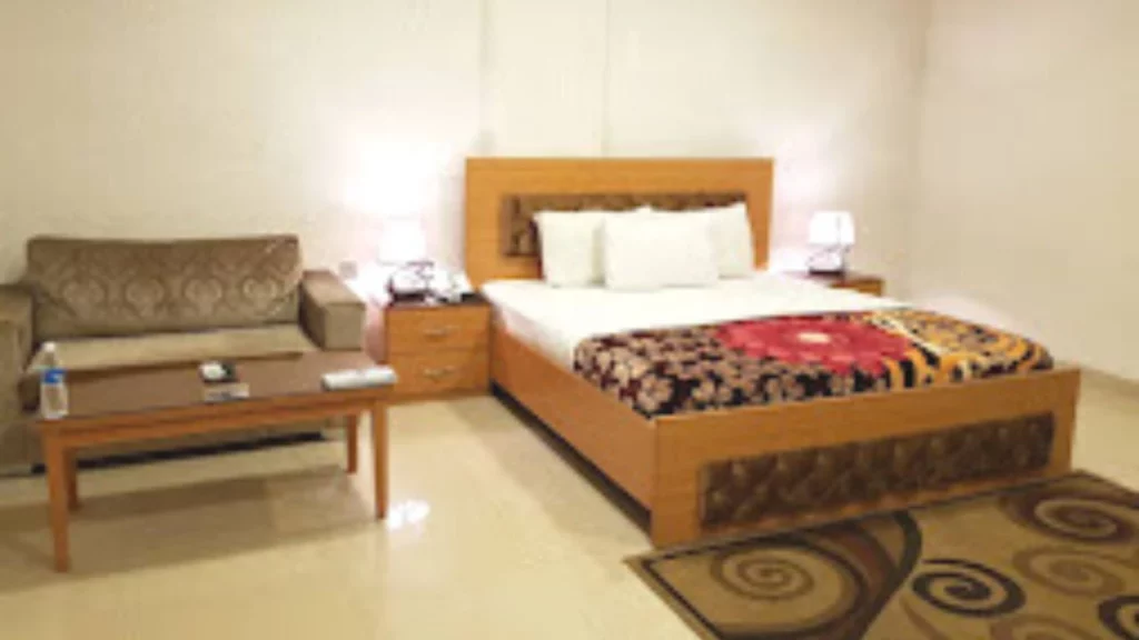 tahir guest palace hotel kano (room)